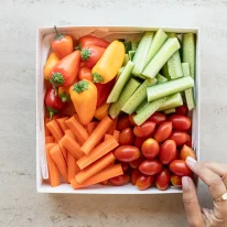 מגש ירקות טריים