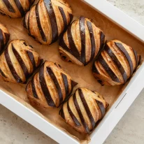 ⁦מגש קרואסון שוקולד⁩ – תמונה ⁦3⁩