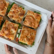 ⁦מגש כריכי פוקאצ'ה⁩ – תמונה ⁦2⁩